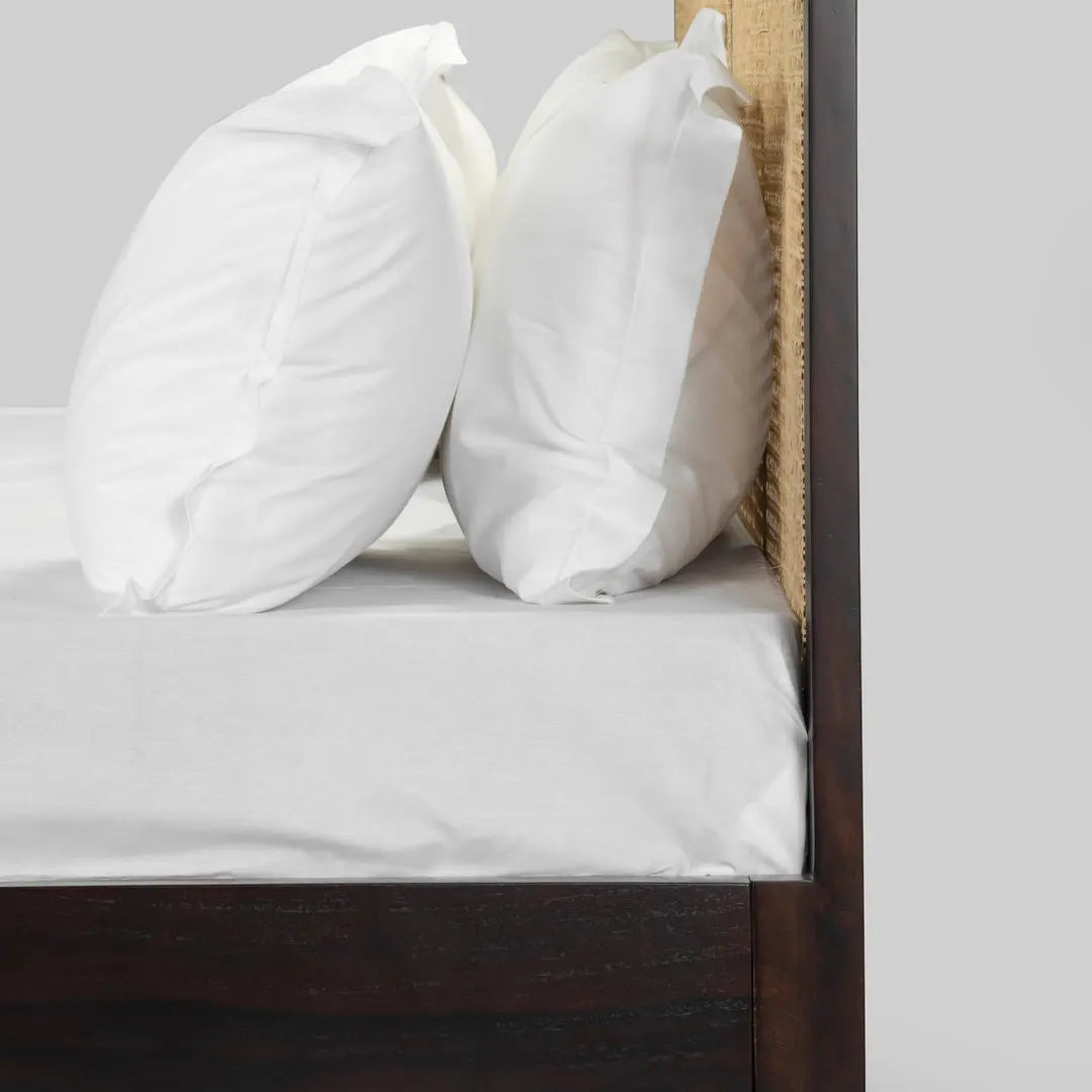 bed blends timeless craftsmanship with modern design