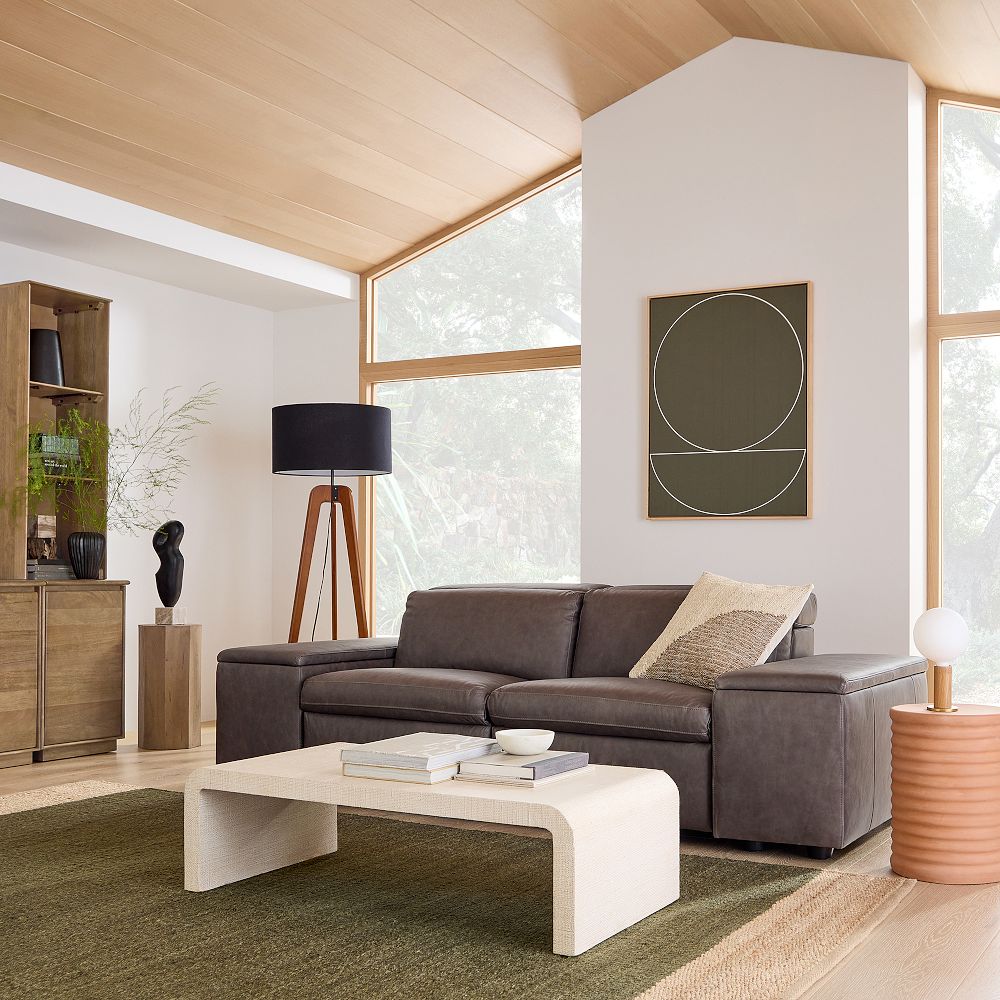 The dual-height design allows you to create a dynamic and well-balanced arrangement - The Leaf Crafts