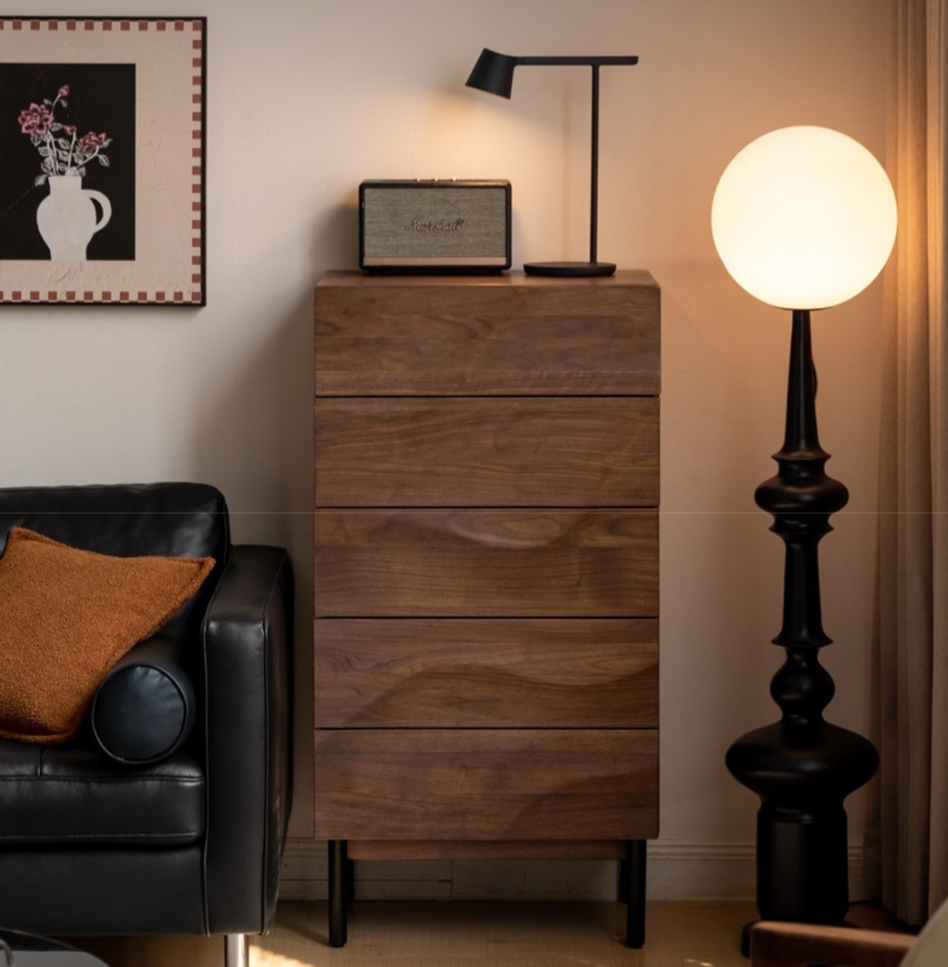 Luxury modern wooden chest of drawers with five spacious drawers