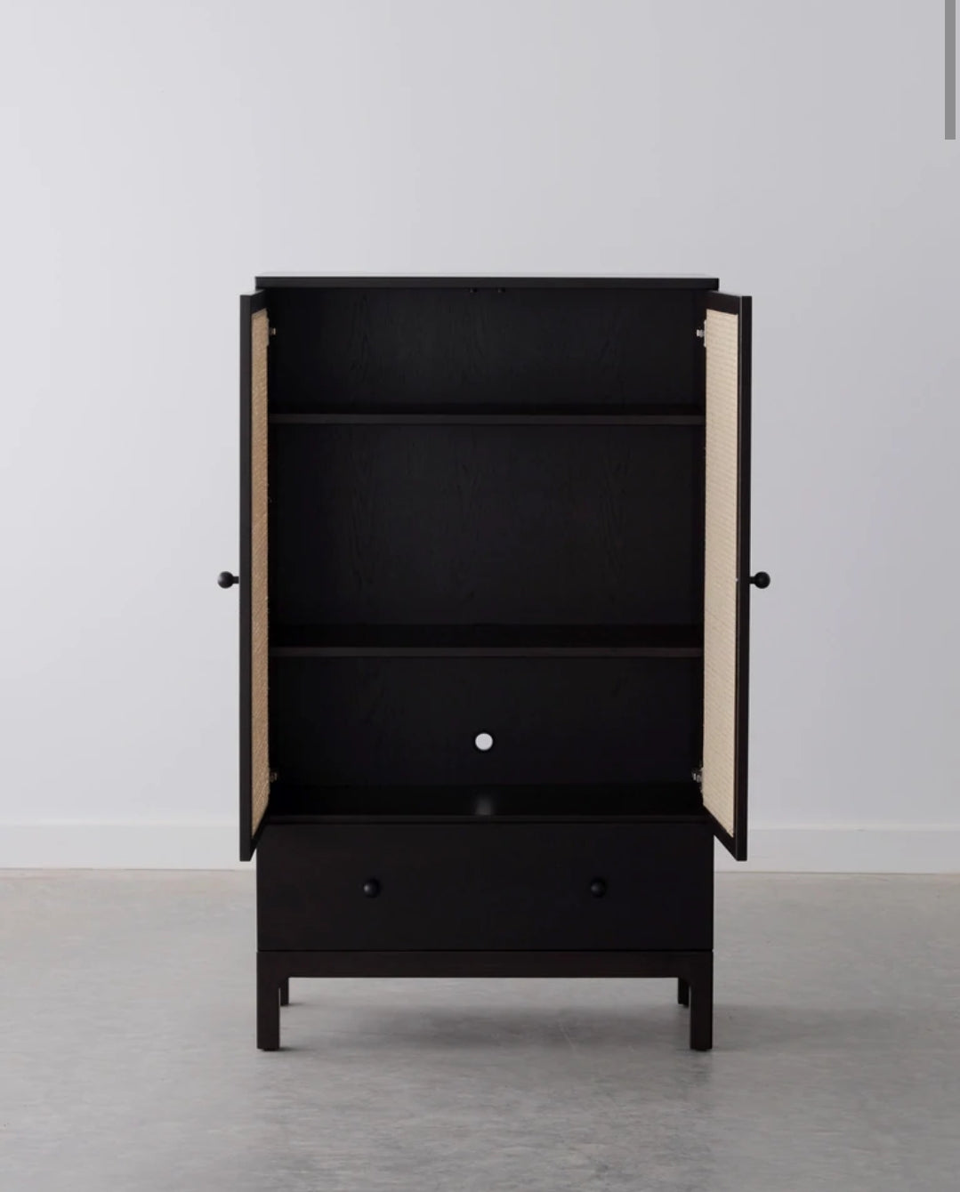 Natural wood grain premium finish- The Leaf Crafts