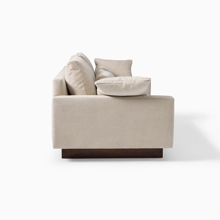 comfortable seating sofa with solid wood structure