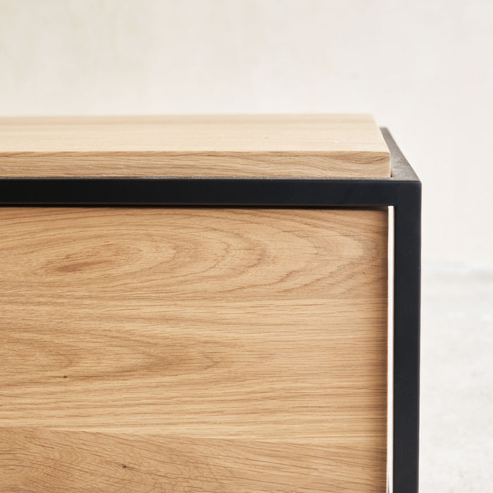 Spacious tabletop for daily use - The Leaf Crafts