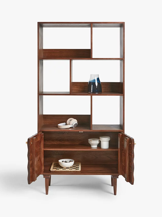 Clean and structured shelving design- The Leaf Crafts