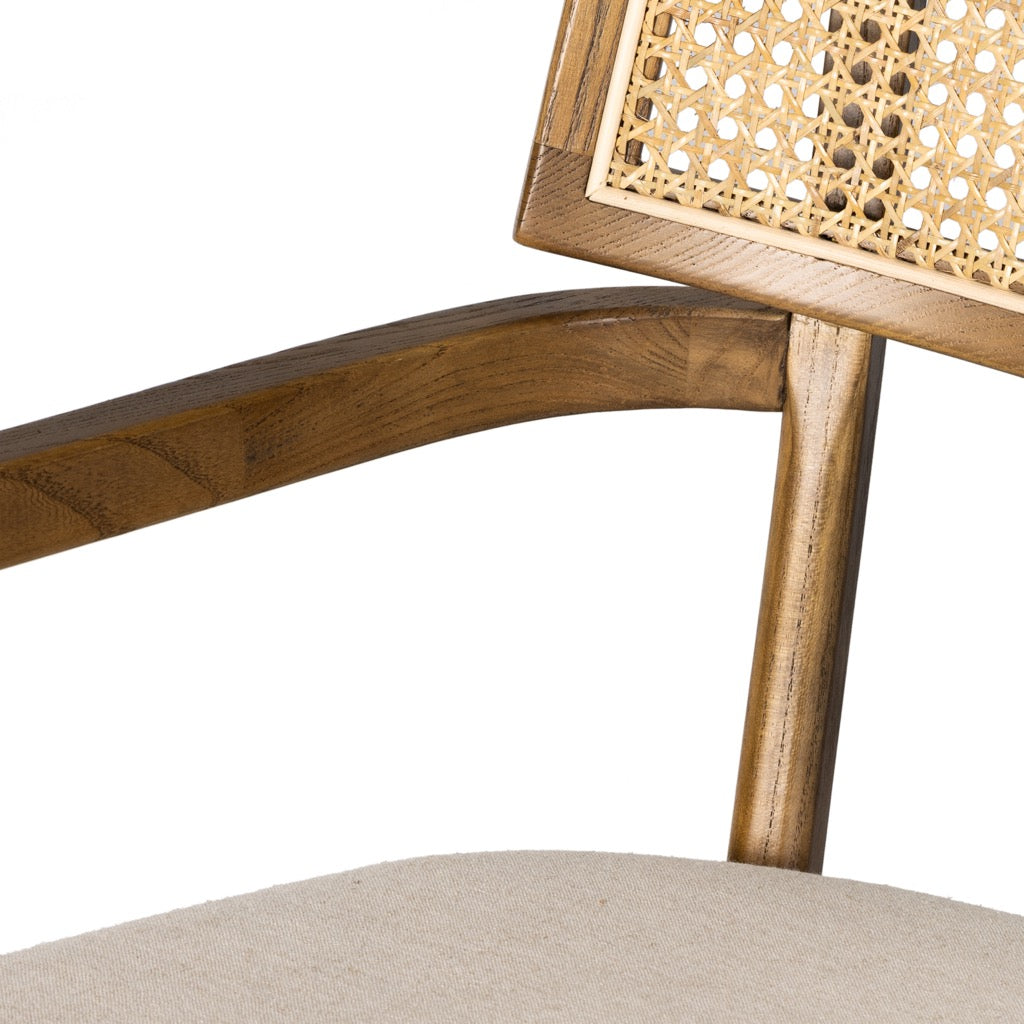 modern home décor seating furniture
- The Leaf Crafts